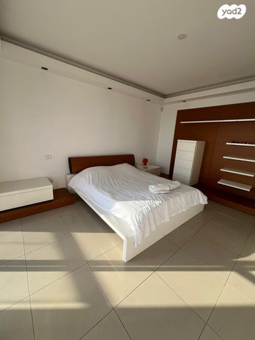 גג/ פנטהאוז, מרינה, אשדוד