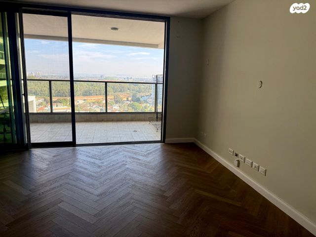 דירה, מורשה, רמת השרון