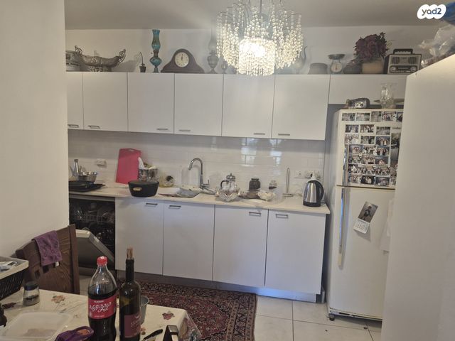 דירה, החורש, חריש