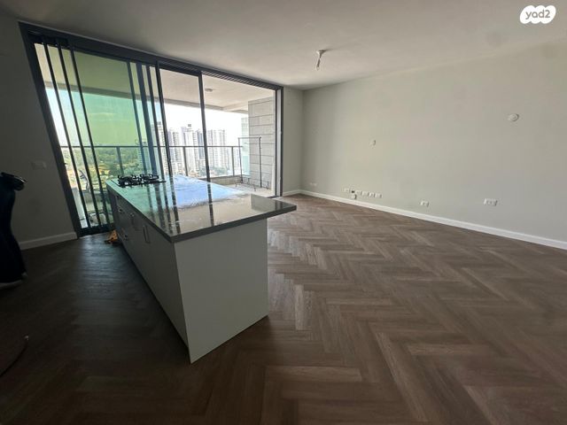 דירה, מורשה, רמת השרון