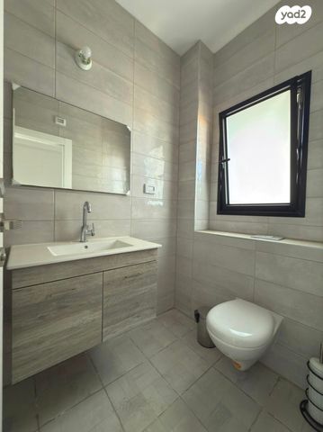 דירה, יוחנן הסנדלר, דרום חדש, פארק הים, בת ים