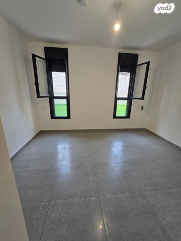 דירת גן, יצחק ארנסט נבנצל, מורדות ארנונה, ירושלים