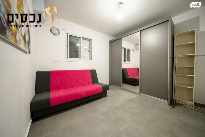 דירת גן, ענבר, נעלה, נעלה