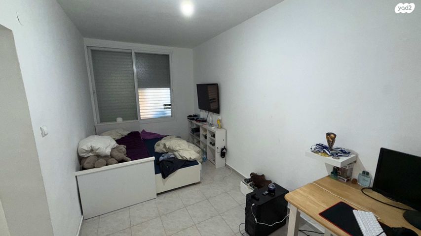 דירה, הנוריות, נשר