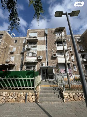 דירה, אבן גבירול, נאות אשכול, שדרות