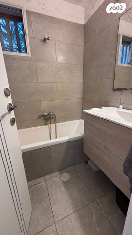 דירה, אדמונד פלג, רמת שאול, חיפה