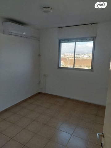 דירה, חבצלת, גבעת עמוס, נשר