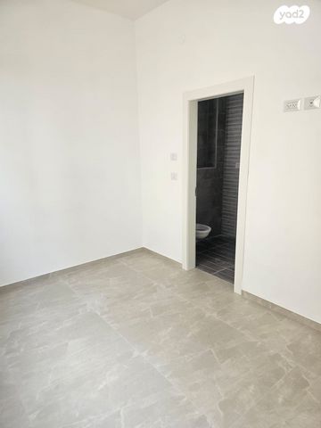 דירה, קרית אתא