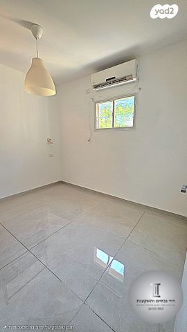 דירה, יקותיאל אדם, שיכון ד', קרית שמונה