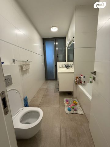 דירה, הגוש הגדול, רמת אביב החדשה, נופי ים, תל אביב יפו