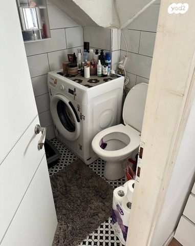 סטודיו/ לופט, אלעזר בן עזריה 16, צפון יפו, המושבה האמריקאית-גרמנית, תל אביב יפו