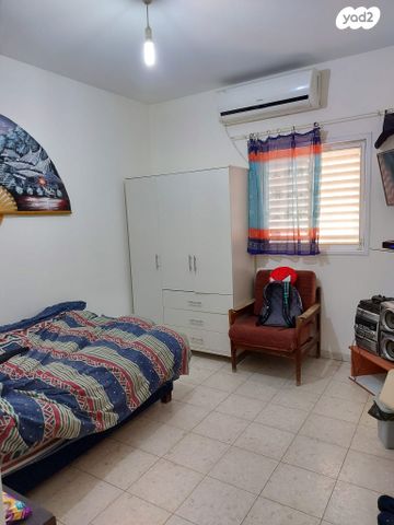 גג/ פנטהאוז, חדרה