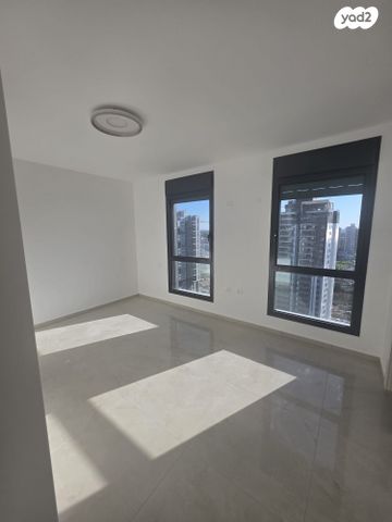 דירה, יוחנן הסנדלר, דרום חדש, פארק הים, בת ים