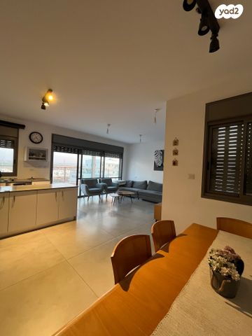 גג/ פנטהאוז, פארק הנחל, באר שבע