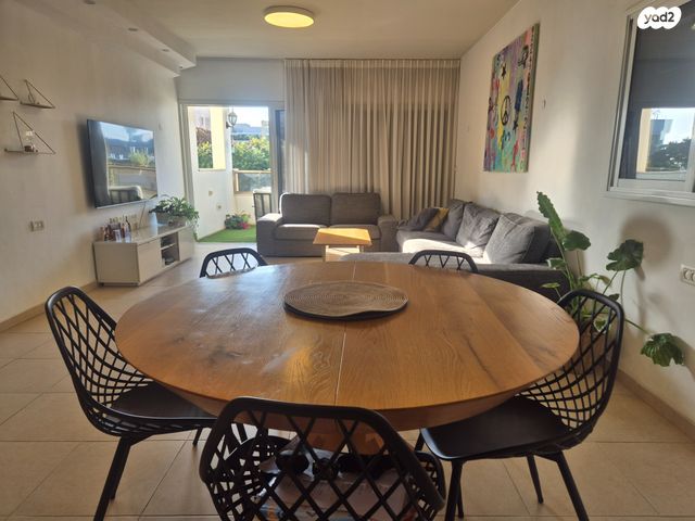 דירה, רמתיים, הוד השרון