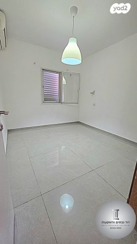 דירה, יקותיאל אדם, שיכון ד', קרית שמונה