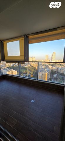 דירה, יצחק שדה 8, דרום מערב ותיק, בת ים