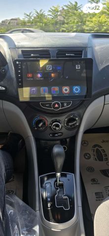 יונדאי אקסנט i25