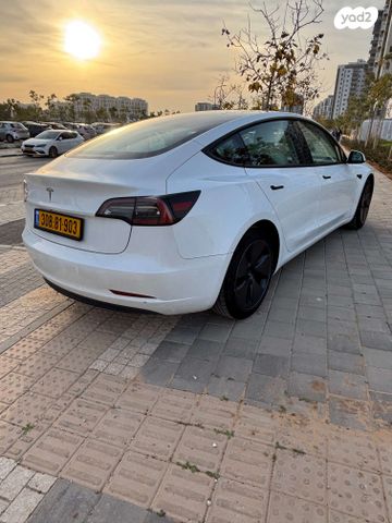 טסלה מודל 3