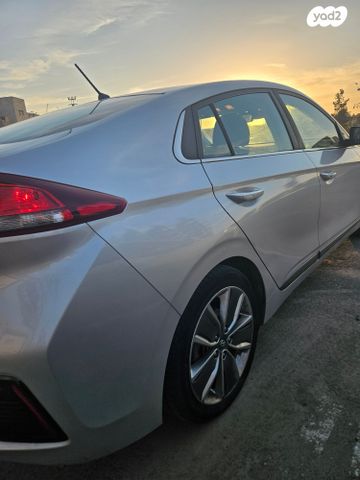 יונדאי איוניק