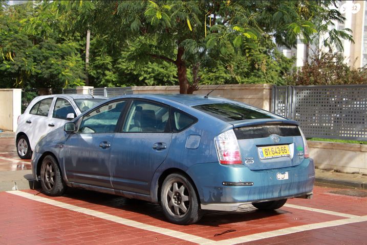 טויוטה פריוס