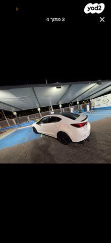 מודעת רכב מאזדה 3