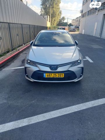 טויוטה קורולה