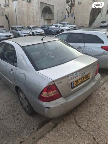 טויוטה קורולה