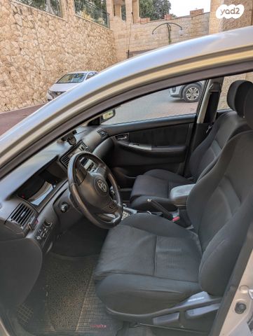 טויוטה קורולה