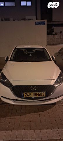 מודעת רכב מאזדה 2
