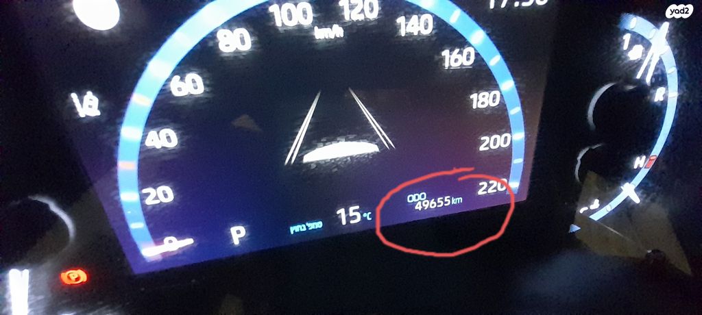 מודעת רכב טויוטה יאריס קרוס