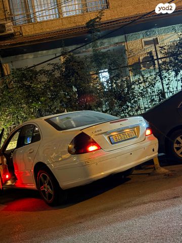 מודעת רכב מרצדס-בנץ E-class