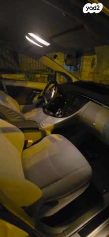 טויוטה פריוס