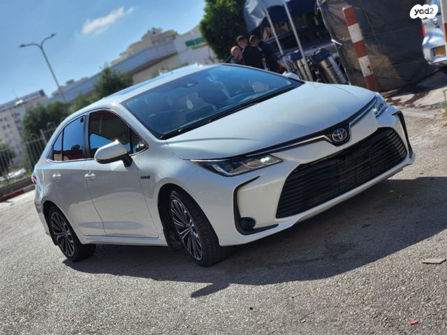 טויוטה קורולה