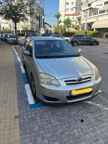 מודעת רכב טויוטה קורולה