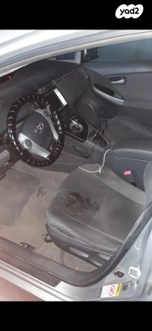 טויוטה פריוס