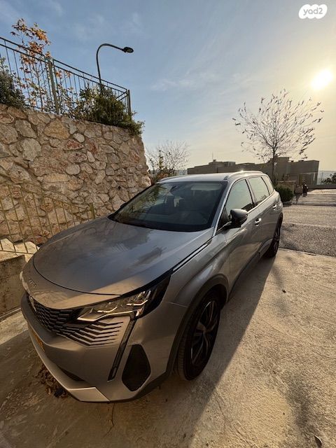 מודעת רכב פיג'ו 5008