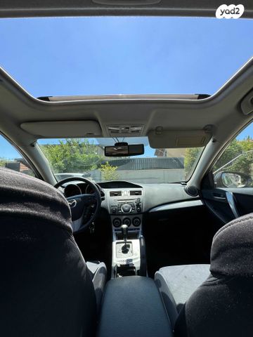 מודעת רכב מאזדה 3