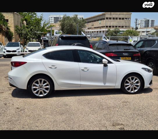 מודעת רכב מאזדה 3