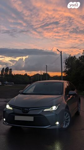 מודעת רכב טויוטה קורולה