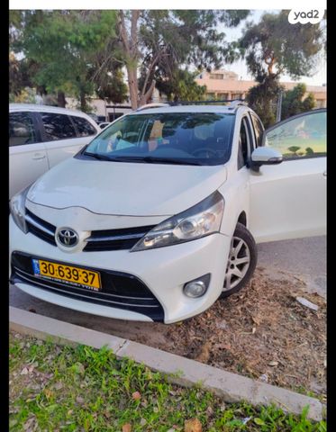 מודעת רכב טויוטה ורסו