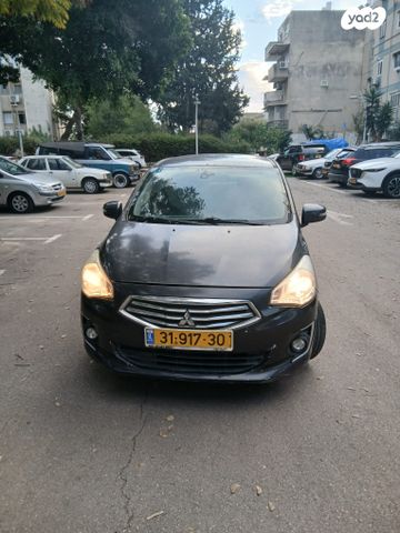 מיצובישי אטראז'