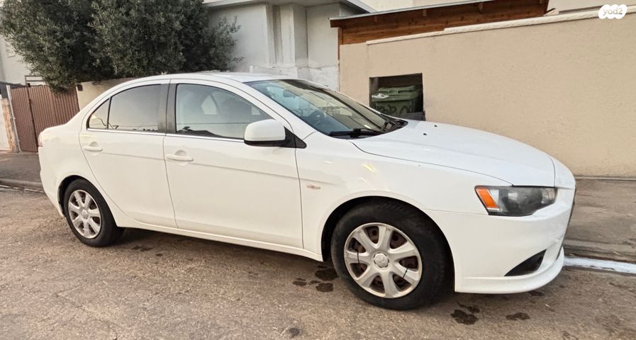 מודעת רכב מיצובישי לנסר