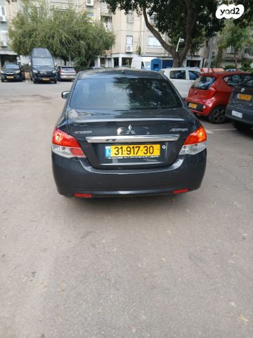 מודעת רכב מיצובישי אטראז'