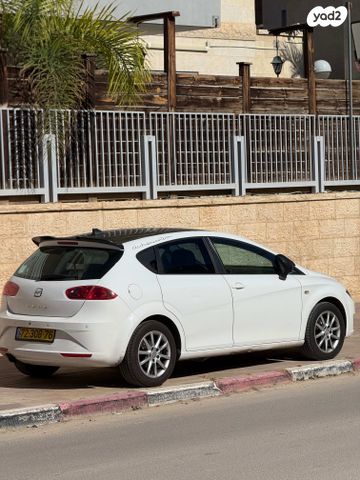 מודעת רכב סיאט לאון