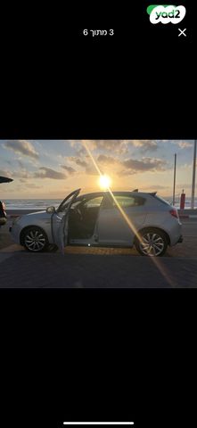 מודעת רכב אלפא רומיאו ג'ולייטה