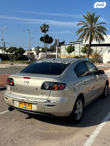 מודעת רכב מאזדה 3