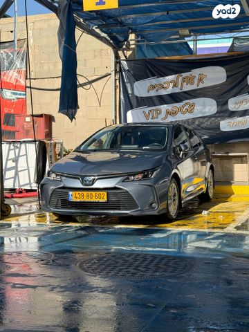 טויוטה קורולה