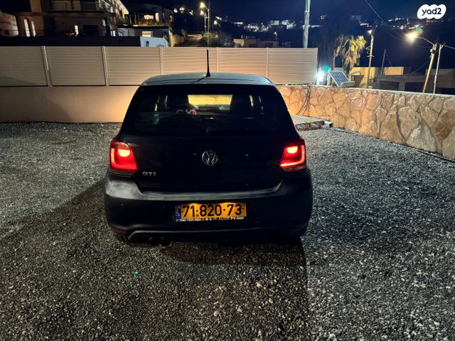 פולקסווגן פולו 