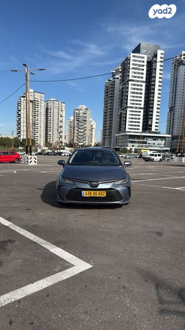 טויוטה קורולה